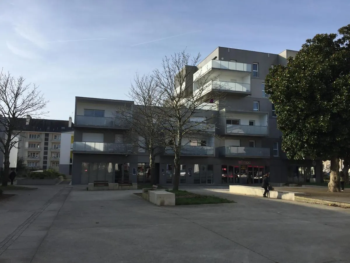 Magnifique T3 En Plein Coeur De Lorient, Dernier Etage Avec Balcon Terrasseアパートメント アパート ロリアン